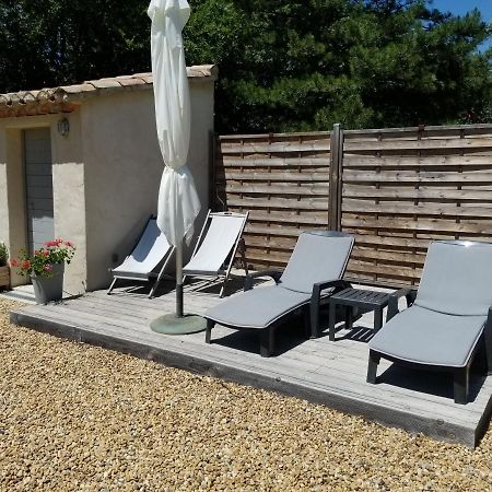 La petite maison Robion Extérieur photo