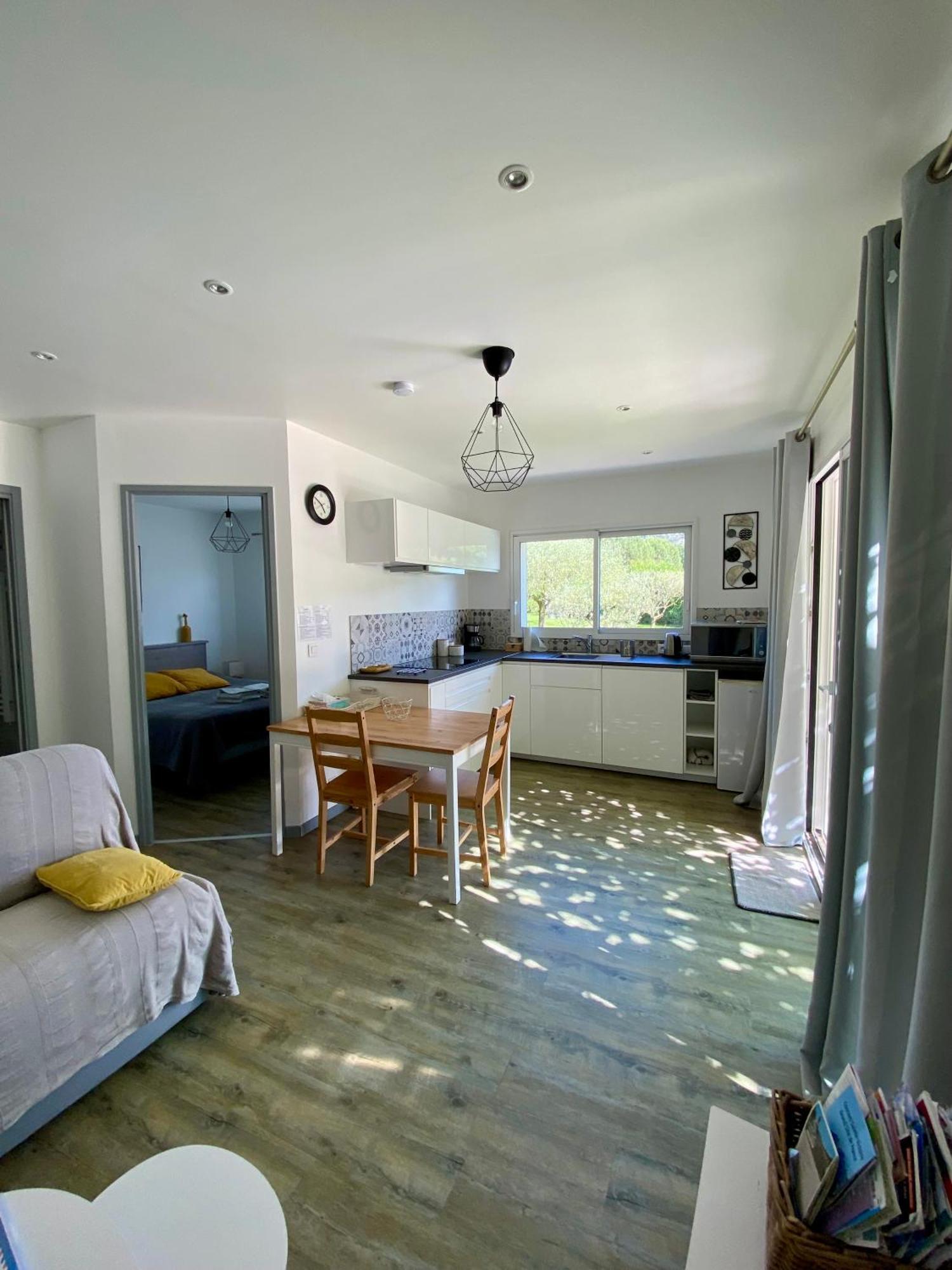 La petite maison Robion Chambre photo